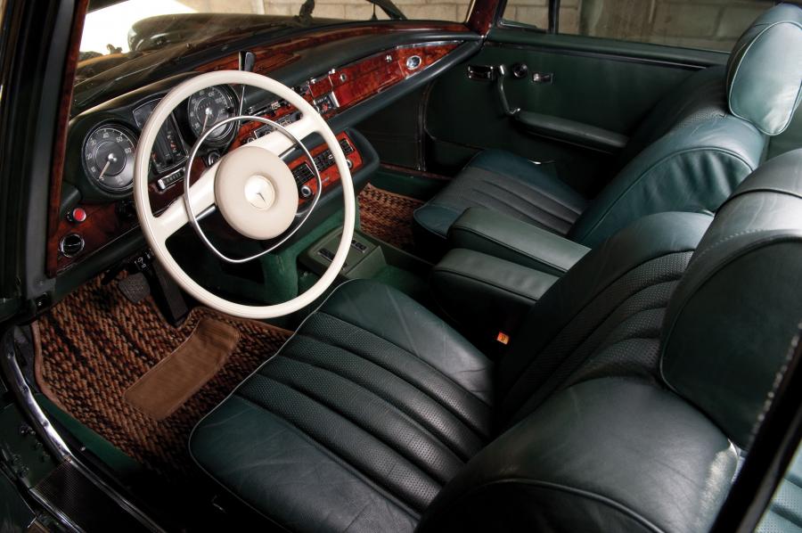 Mercedes-Benz 280 SE Cabriolet 1970 года  (фото 21 из 23)